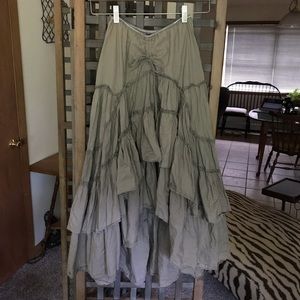 RARE Khaki ruffled tiered layer casual midi skirt